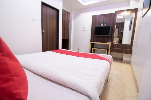 Oyo Flagship 43003 Hotel Sai Plaza