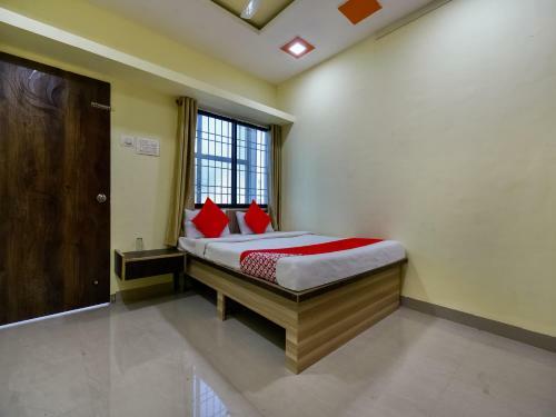 Oyo 75434 Hotel Everest Inn