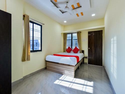 Oyo 75434 Hotel Everest Inn