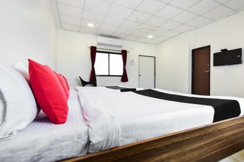 Hotel Collection O 44402 Fort View Resort