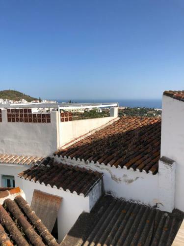 Cerezo's House Terrace & Jacuzzi