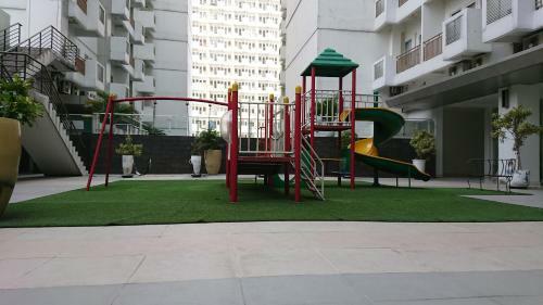 Kozy Room Sentul Tower Apartemen