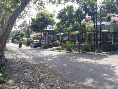 Kirana Guest House Bogor