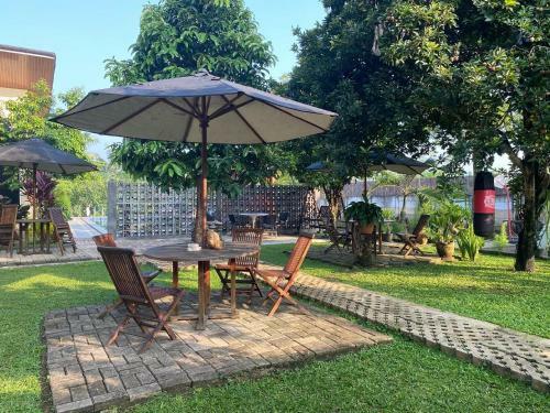 Hotel Embay House & Private Pool