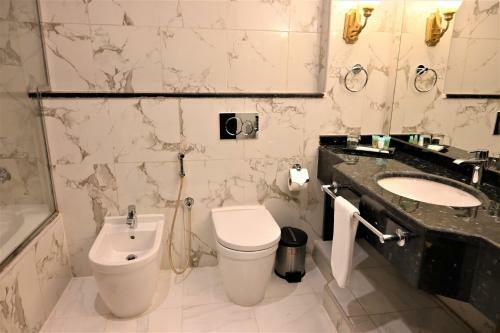Crystal Plaza Al Majaz Hotel