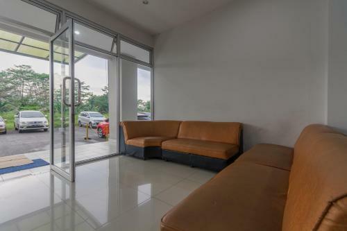 Hostal Reddoorz Apartment @ Dramaga Tower