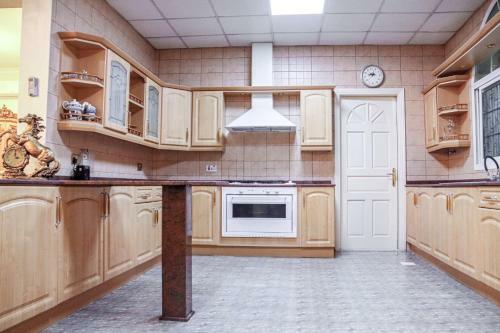 Villa Staycation Home Shj