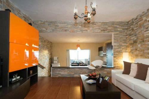North Cliff Apartment *the Ocean Beneath Your Feet*