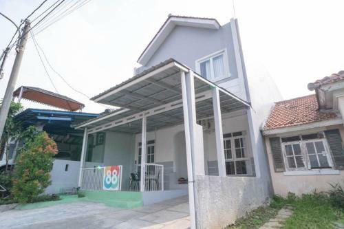 Hotel Koolkost Near Taman Budaya Sentul