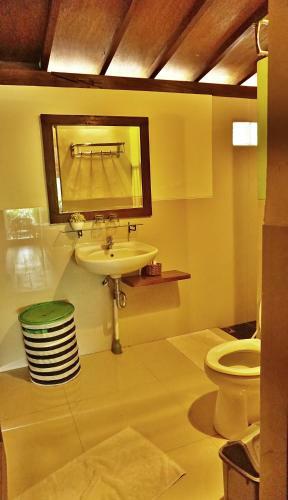 Tirta Arsanta Hot Springs & Villa