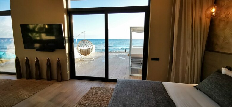 Hotel Tropical Gava Mar