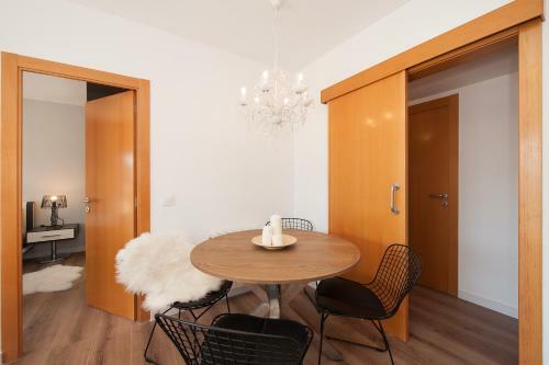 Apartamento Modern Penthouse With Rooftop Close To The Beach
