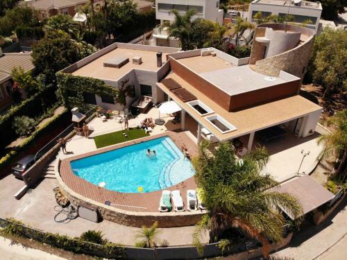Villahuerta,es Pool And Jacuzzi, Just For Quiet People