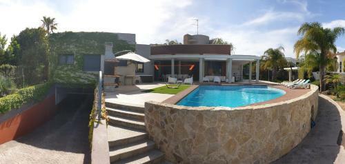 Villahuerta,es Pool And Jacuzzi, Just For Quiet People