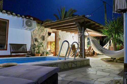 Bed & Breakfast Separates Dachterrassen-zimmer Mit Privatpool