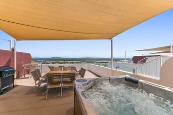 Aparthotel Bali Hai Apartments Noosa