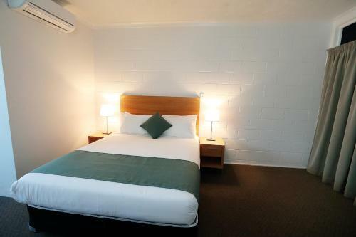 Motel Q Express