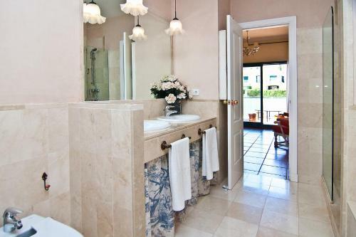 Villa Maria Your Luxury Retreat With A Quiet Pool