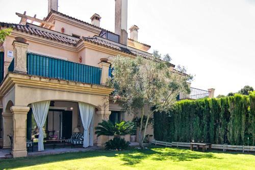 Villa Maria Your Luxury Retreat With A Quiet Pool