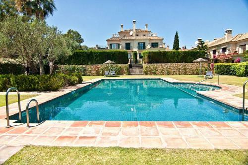 Villa Maria Your Luxury Retreat With A Quiet Pool