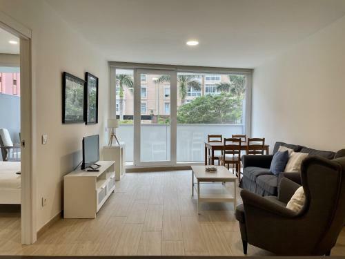 Modern Apartment In Las Canteras With Parking