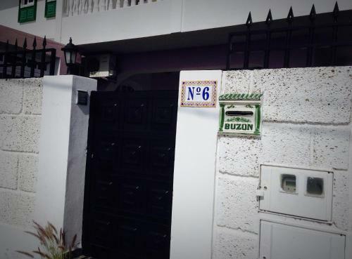 Hostal Wifi Tenerife Sur Guest House