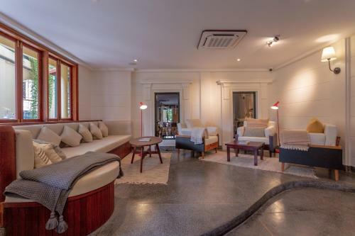 La Chronique Hotel