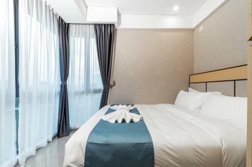 Ark Hotel