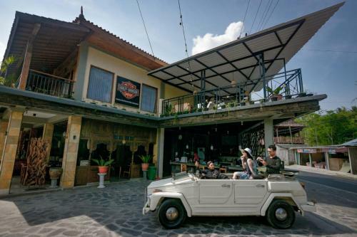 Khanaya Hotel Borobudur