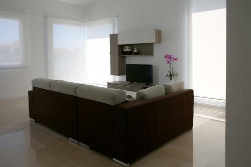 Casa Rural Con Piscina Vi�a De Millan