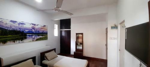 Hostal Hotel 100
