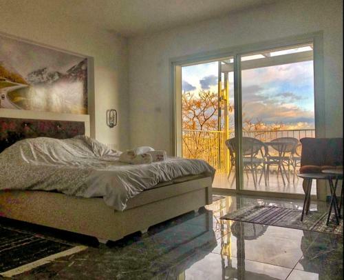 Hostal Sunrise Bhermon