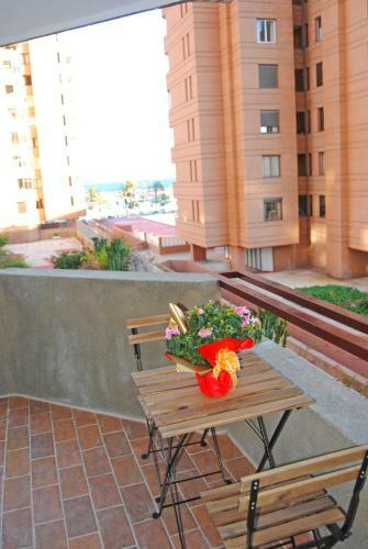 Recently Refurbished Apartment With Sea Views.