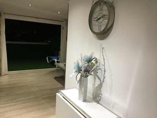 Apartment With Private Patio