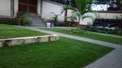 Laksmi Homestay Airsanih