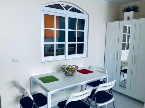 Beautiful Modern Apartment 100m From The Sea