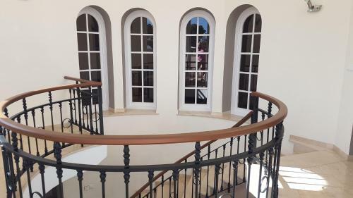 Super Villa With Private Pool And Good Location