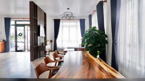 Hostal Th?nh ?i?n Home - ?� L?t