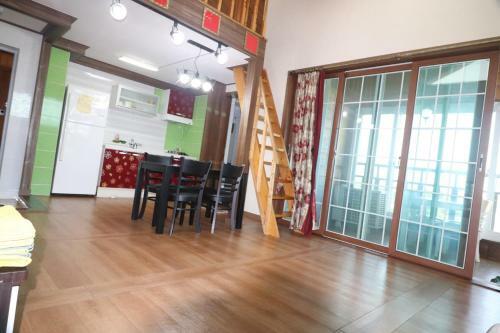 Gyeongju Raspberry Pension