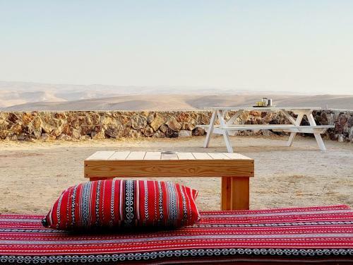 Desert View Experience - Private Villa On The View With A Bedouin Tent