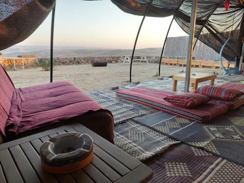 Desert View Experience - Private Villa On The View With A Bedouin Tent