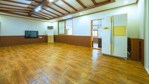 Songrim Hanok Pension