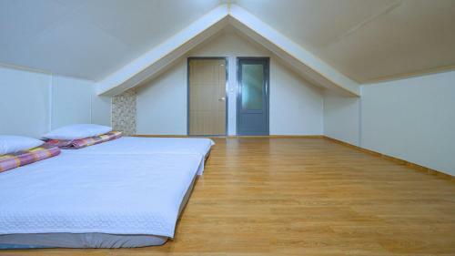 Songrim Hanok Pension