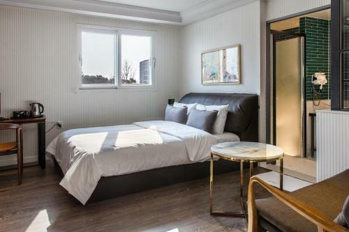 Brown Dot Hotel Gyeongju