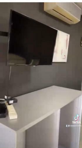 Lovely 2 Bedroom Apartment In Ashdod With Sea View