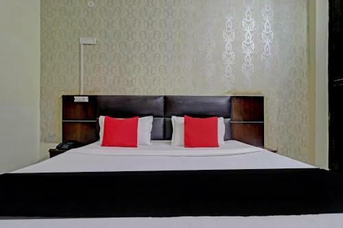 Capital O 81756 Hotel Nancy Paradise