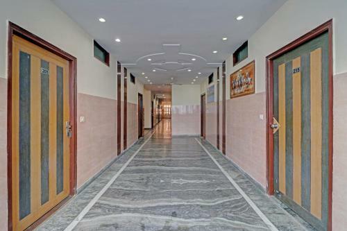 Capital O 81756 Hotel Nancy Paradise