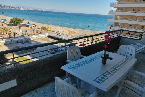 Apartamento En Urbanizaci�n Primera L�nea de Playa
