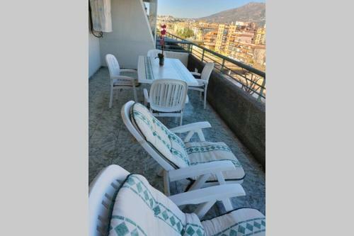 Apartamento En Urbanizaci�n Primera L�nea de Playa