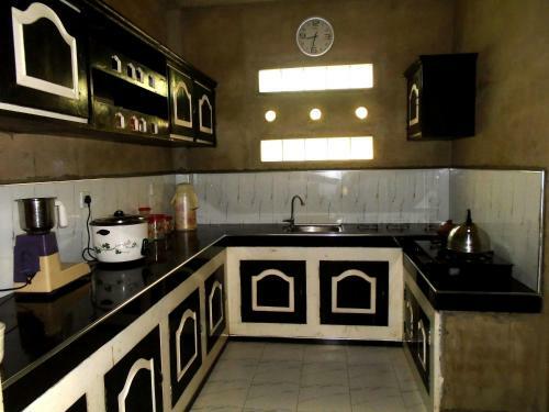 Bee Line Holiday Apartment